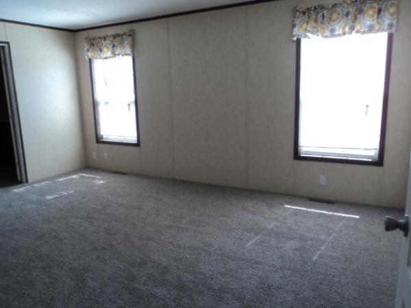 2019 Champion/Redman 25607 Mobile Home