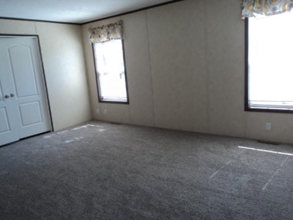 2019 Champion/Redman 25607 Mobile Home