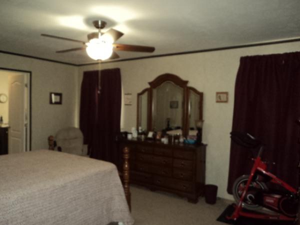 2019 Champion/Redman 25607 Mobile Home