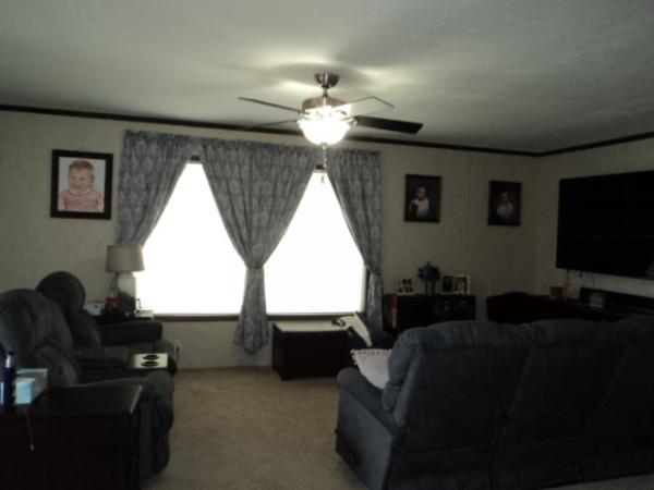 2019 Champion/Redman 25607 Mobile Home