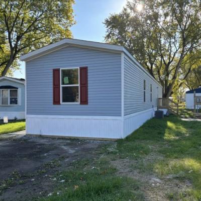 Photo 2 of 30 of home located at 27 Crestwood Drive #0116 Middletown, IN 47356