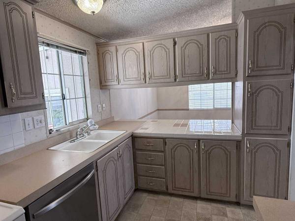 1993 Fleetwood Sunpointe Manufactured Home