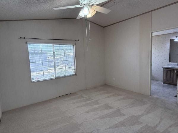 1993 Fleetwood Sunpointe Manufactured Home