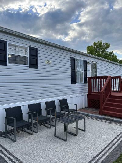 Mobile Home at 9 Daisy Ln Newark, DE 19713