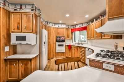 Photo 3 of 50 of home located at 929 E Foothill Boulevard Upland, CA 91786