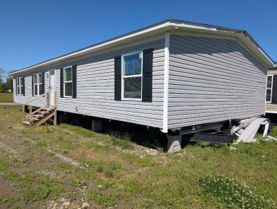 Mobile Home at Heritage Homes Usa Inc. 918 Southeast Blvd Clinton, NC 28328