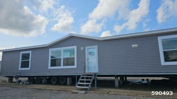 Photo 1 of 2 of home located at Bayside Mobile Home Sales 16410 Highway 310 E Como, MS 38619