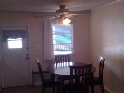 Photo 5 of 10 of home located at 15430 Lakeshore Villa Drive Tampa, FL 33613
