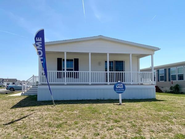2025 Champion Home Builders, Inc. Mobile Home For Sale