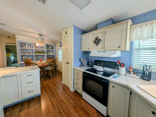 1987 Mobile Home