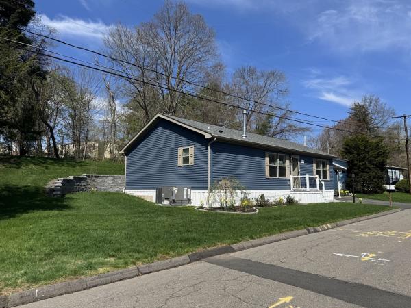 2023 COMMODORE HOMES PA 3AS184P Mobile Home