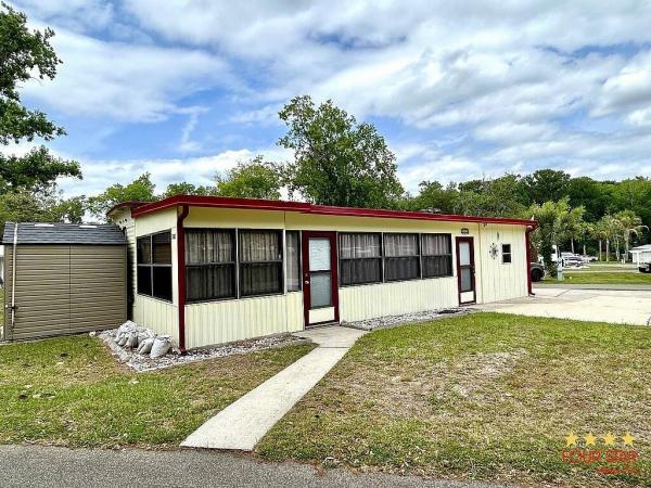 Photo 1 of 2 of home located at 28229 Cr 33 Leesburg, FL 34748