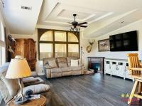 2000 PALM   Home