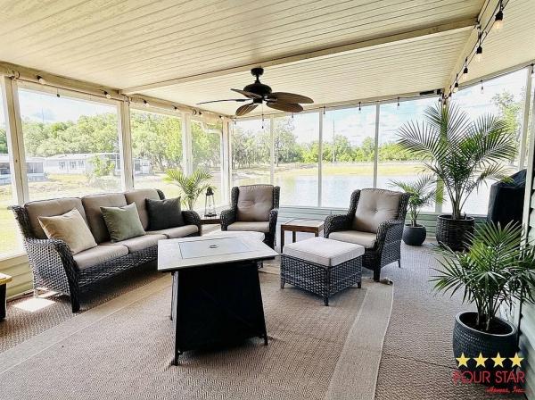 2000 PALM   Home