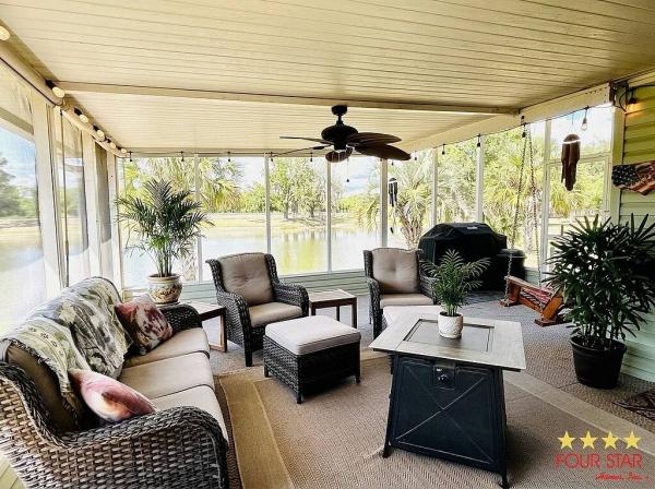 2000 PALM   Home