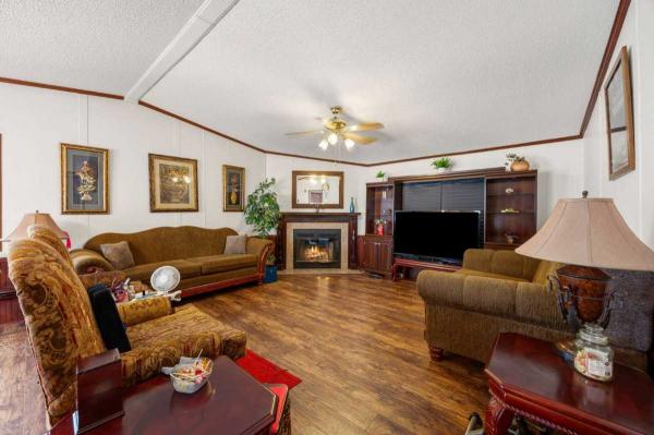 1998 BELMONT HOMES INC. Mobile Home For Sale