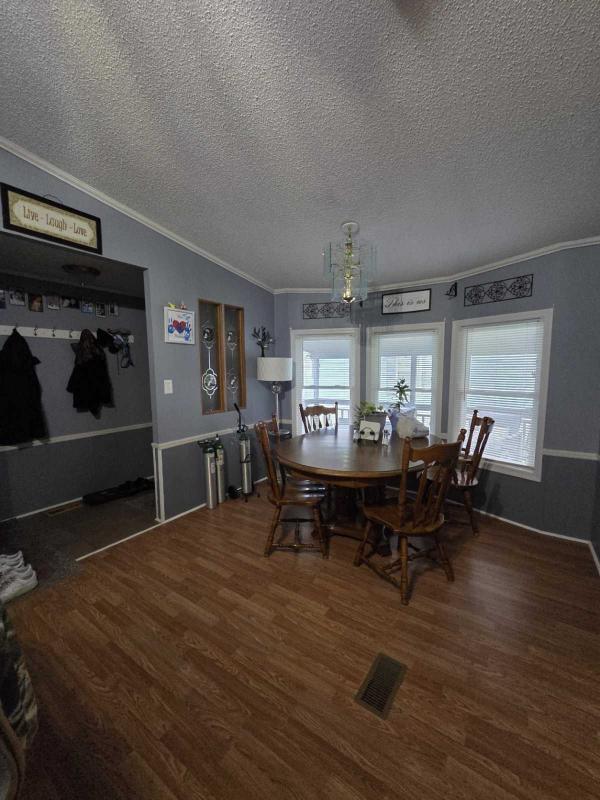 1988 Brookwood Manufactured Home