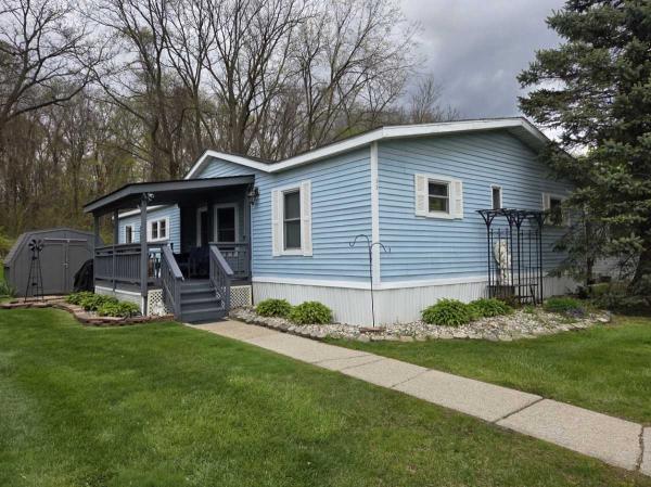 1988 Brookwood Manufactured Home