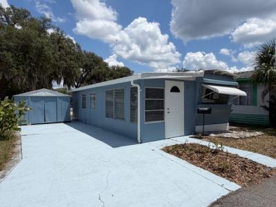 Photo 2 of 3 of home located at 38033 Hall Ave Zephyrhills, FL 33542