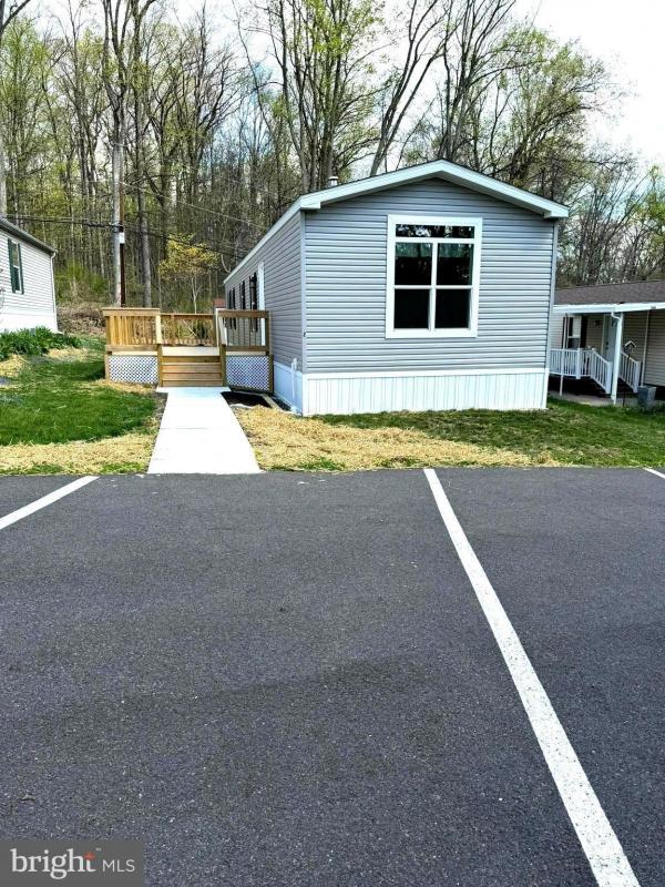 2025 Pinegrove G16-618 Mobile Home