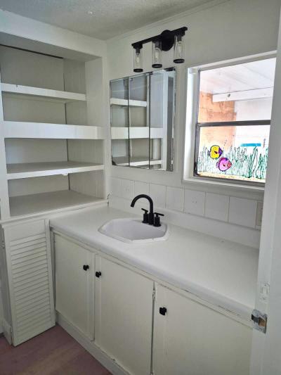 Photo 5 of 16 of home located at 7403 46th Ave N Saint Petersburg, FL 33709