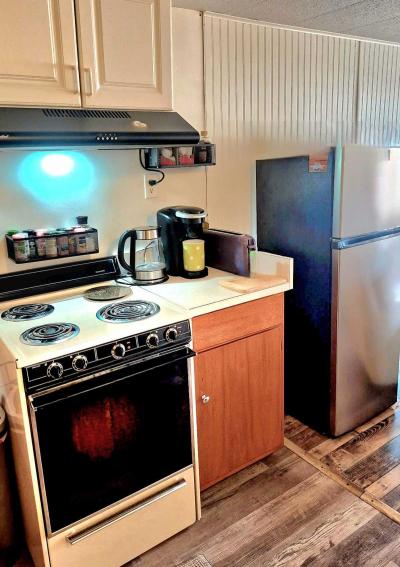 Photo 4 of 9 of home located at 730 14th St NW Largo, FL 33770