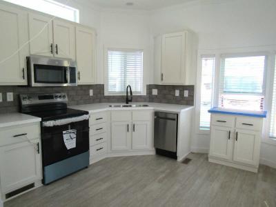 Photo 2 of 6 of home located at 1452 S Ellsworth Rd Mesa, AZ 85209