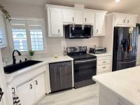 1988 HALLMARK YORKTOWN Manufactured Home