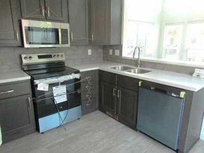 Photo 4 of 7 of home located at 1452 S Ellsworth Rd Mesa, AZ 85209