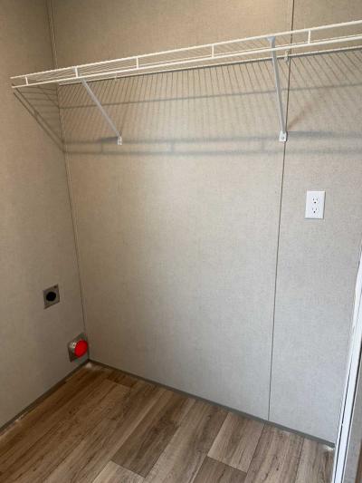 Photo 5 of 11 of home located at 1166 Lafayette Rd Lot E6 Medina, OH 44256