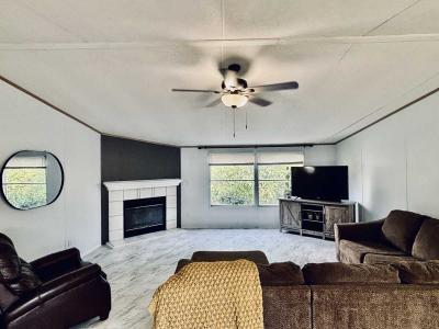 Photo 6 of 22 of home located at 324 Silver Spur Dr New Braunfels, TX 78130