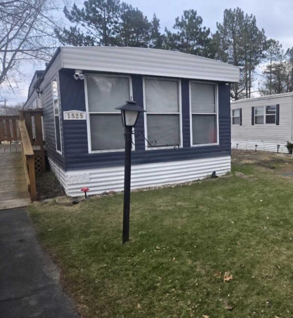1979 Holl Mobile Home For Sale