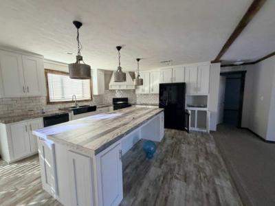 Mobile Home at 16 Old Loma Vista Rd Batesville, TX 78829