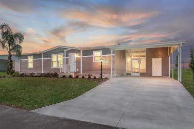 Photo 2 of 18 of home located at 485 Sheehan Way Lady Lake, FL 32159