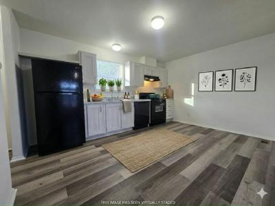 Photo 3 of 5 of home located at 1624 Palm Street, #307 Las Vegas, NV 89104