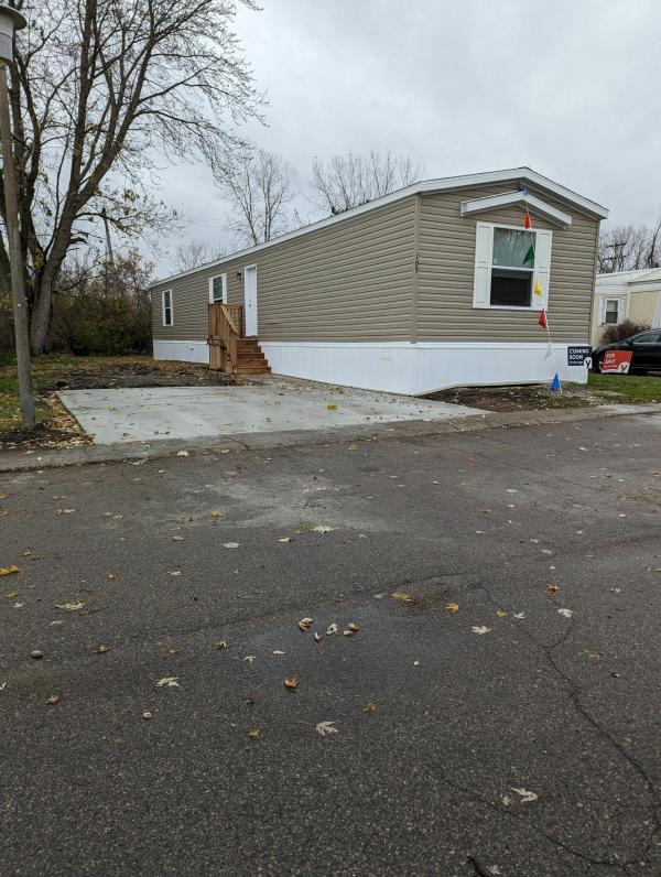 Photo 1 of 2 of home located at 4075 E. Holt Rd, #195 Holt, MI 48842