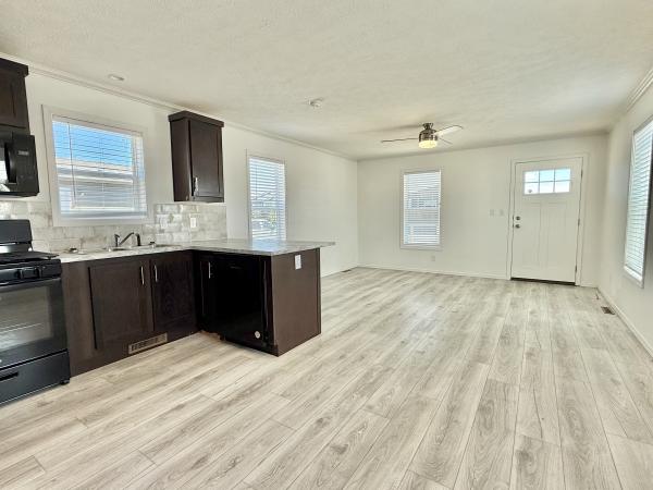 2024 Skyline LH28761 Mobile Home