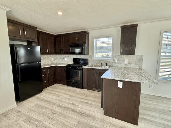 2024 Skyline LH28761 Mobile Home