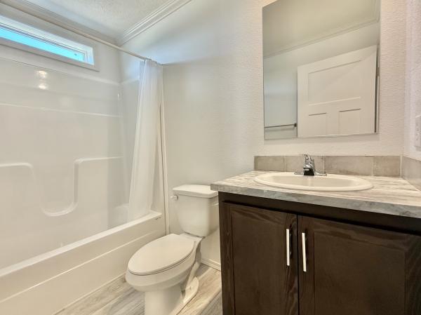 2024 Skyline LH28761 Mobile Home