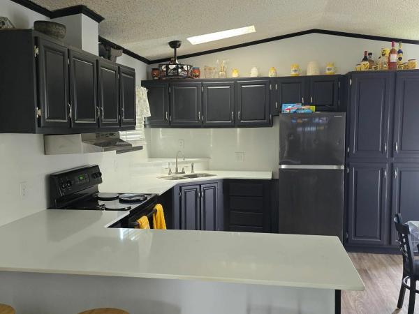 1995  Mobile Home For Sale