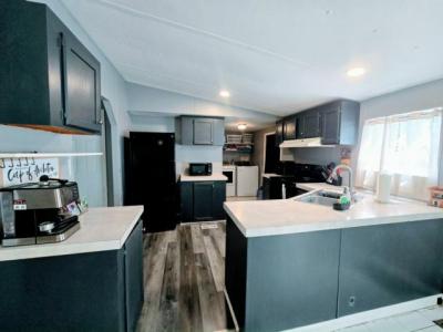 Mobile Home at 18118 N Us Highway 41, #36-C Lutz, FL 33549