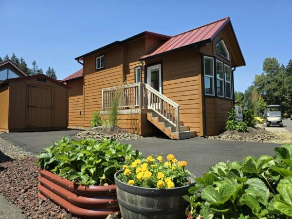 Photo 1 of 2 of home located at 8372 Enchanted Way SE 275 Turner, OR 97392