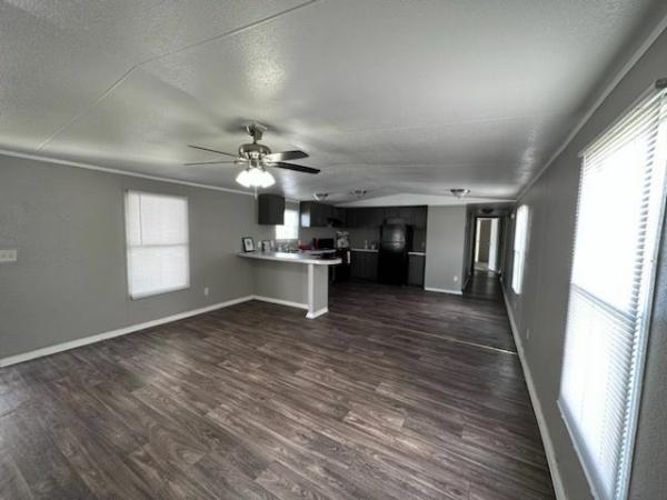Photo 1 of 2 of home located at 800 Lexington Lot #297 Norman, OK 73069