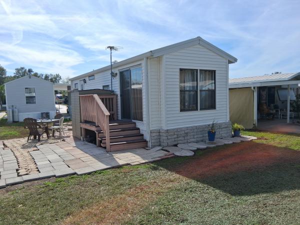 1988 SUNH Mobile Home For Sale