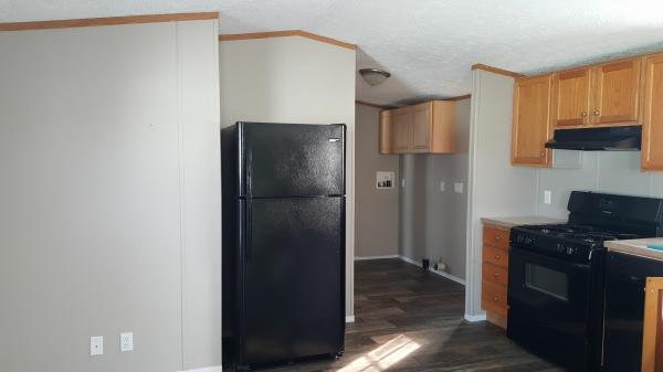 2004 Fleetwood Broadmore Mobile Home