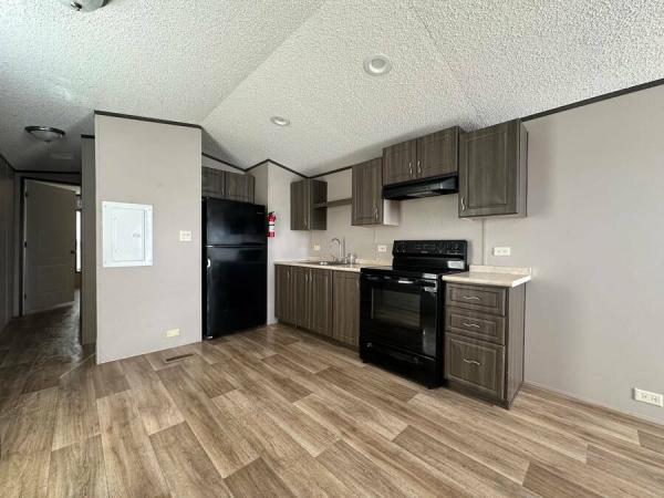 2022 S124411AA  Home