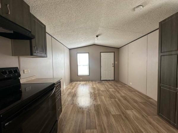 2022 S124411AA  Home