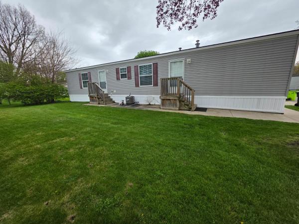Photo 1 of 2 of home located at 274 Toucan #274 Rochester Hills, MI 48309