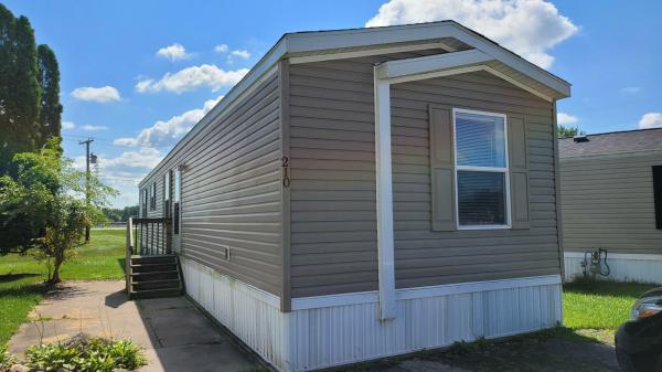 Photo 1 of 2 of home located at 1001 Mayflower Road #210 South Bend, IN 46619