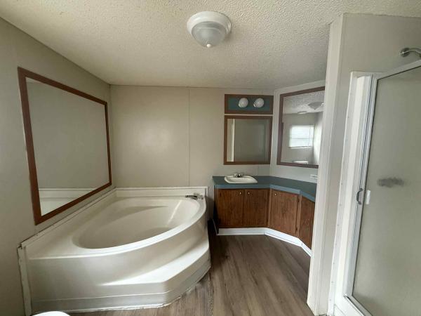 1999 Clayton Homes Inc Community Series Mobile Home